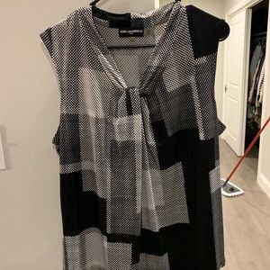 Knot detailed blouse